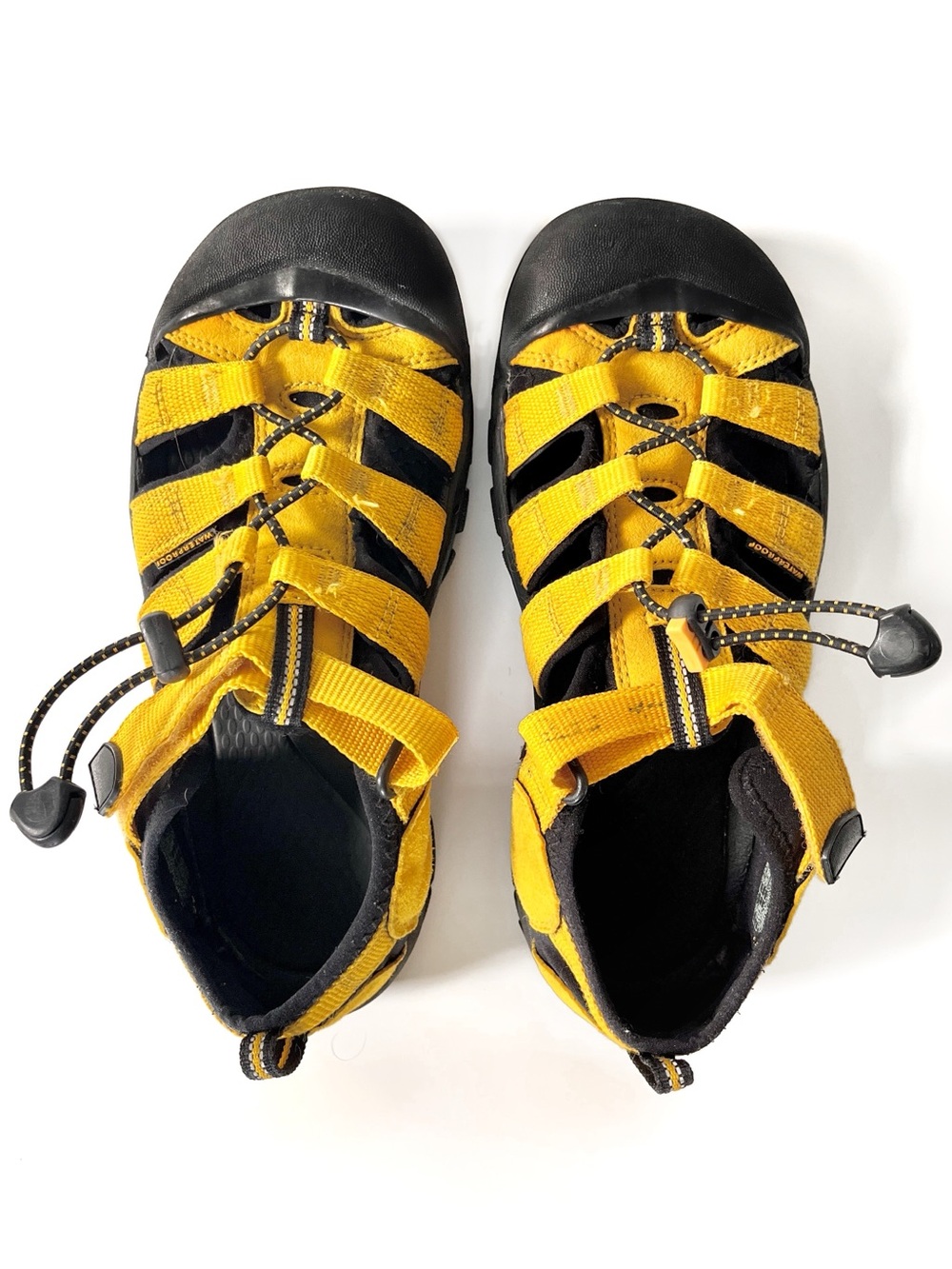 Keen Newport H2 Waterproof Sandals MENS US 6 or WOMENS wide 7.5 UK 5 EU 38